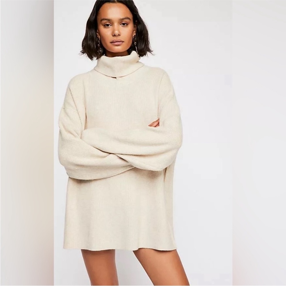 NWT Free People Softly‎ Structured Tunic Sweater in Heather Oatmeal S